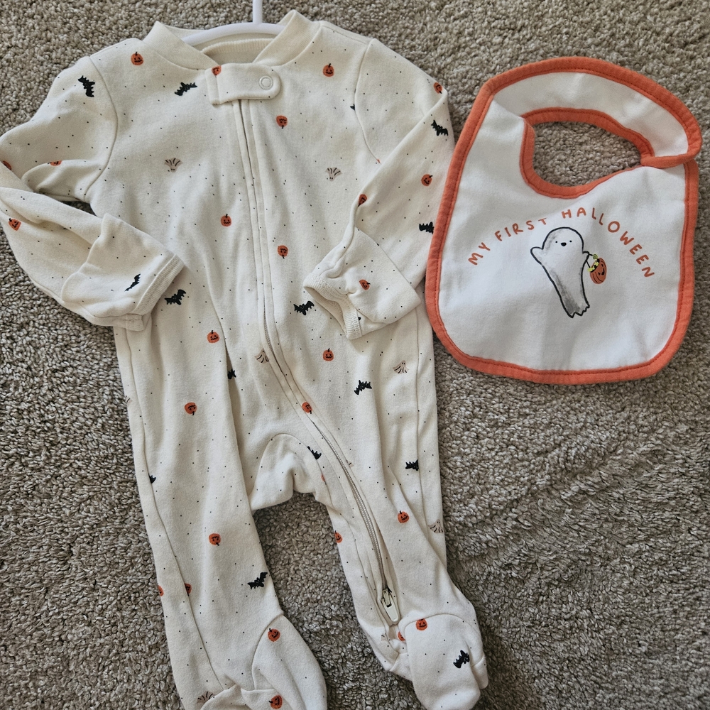 Carter's Cream Halloween Baby Footie and Bib Set